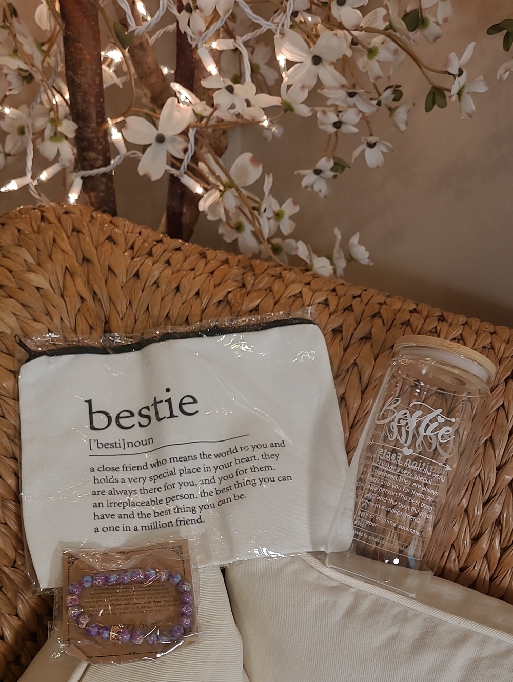 NWT Bestie Cream Travel Pouch & Glass Tumbler Gift Set